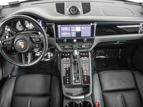 Certified 2023 Porsche Macan S AWD/4WD image 15