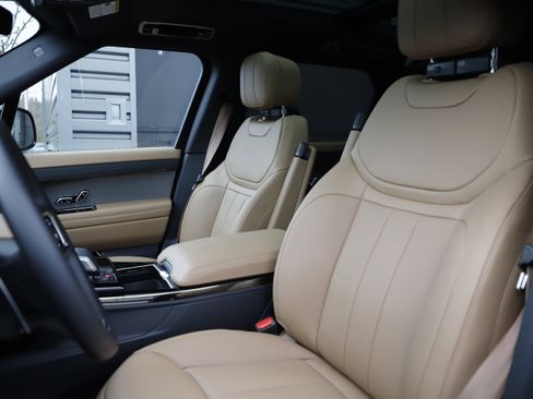 New 2025 Land Rover Range Rover Sport SE AWD/4WD image 19