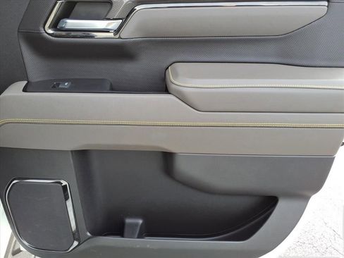 Used 2023 Chevrolet Silverado 1500 ZR2 w/ Technology Package image 13