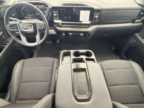 Used 2022 GMC Sierra 1500 Elevation RWD image 15