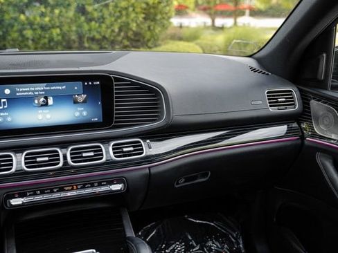 Used 2024 Mercedes-Benz GLS 450 4MATIC w/ Pinnacle Trim Package image 28