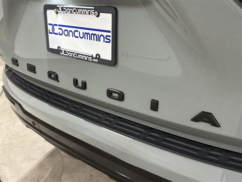 Used 2024 Toyota Sequoia Limited image 27