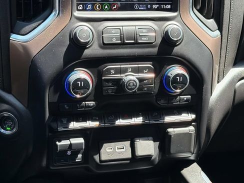 Used 2023 Chevrolet Silverado 2500 High Country w/ LPO, Hitch Package AWD/4WD image 18