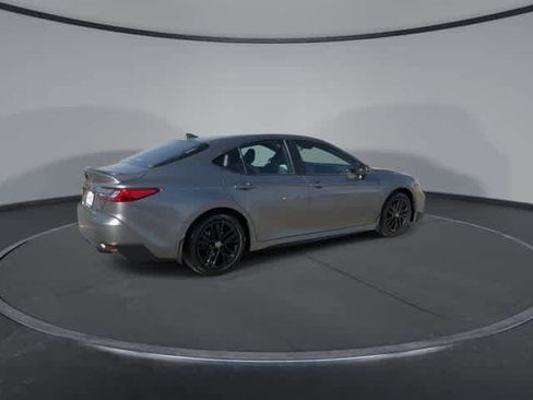 Certified 2025 Toyota Camry SE image 8