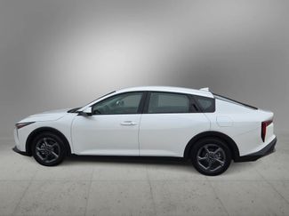 Used 2025 Kia K4 FWD video 5