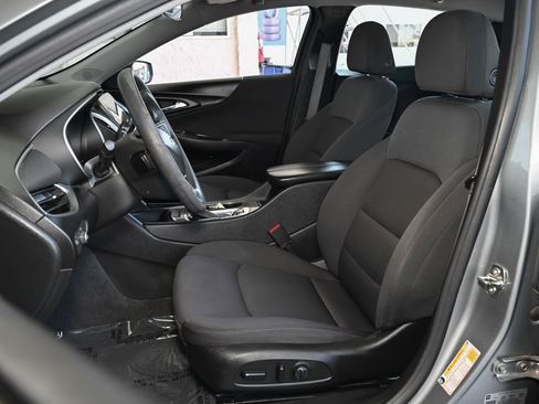Used 2023 Chevrolet Malibu LT FWD image 19