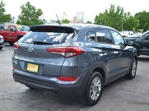 Used 2017 Hyundai Tucson SE FWD image 6