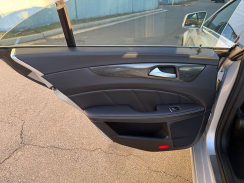 Used 2014 Mercedes-Benz CLS 550 4MATIC image 20