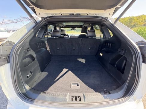 Used 2021 Ford Edge ST-Line image 19