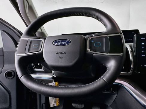 New 2026 Ford Expedition Max Platinum AWD/4WD image 16