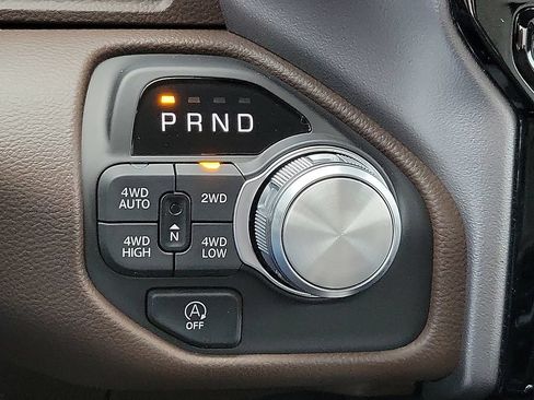 New 2026 RAM 1500 Laramie AWD/4WD image 16