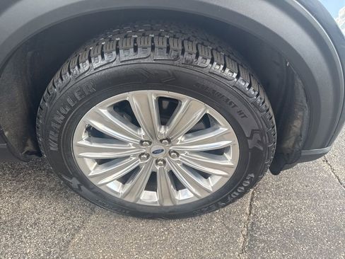 Used 2023 Ford Explorer Limited w/ Hybrid Equipment Group 310A image 54