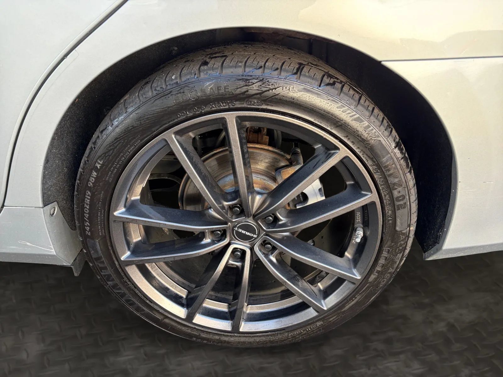 Used 2017 Toyota Camry SE FWD image 39