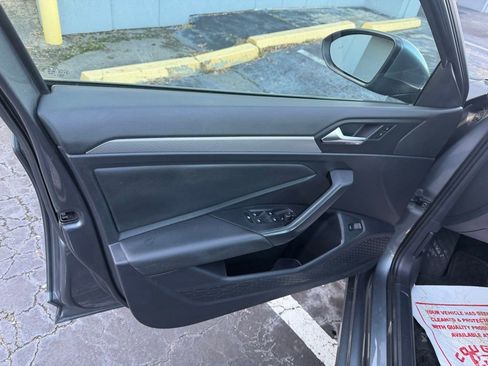 Used 2019 Volkswagen Jetta S w/ Driver Assistance Package image 20