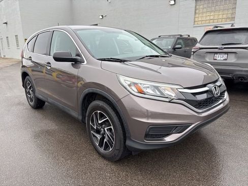 Used 2016 Honda CR-V SE image 3