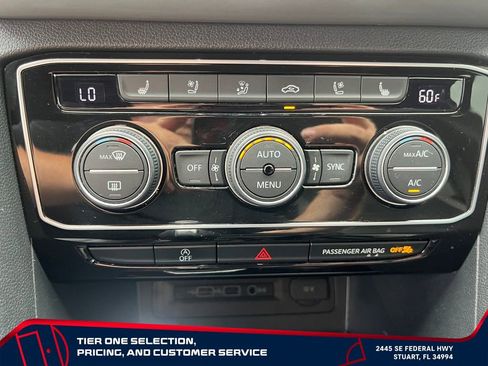 Used 2020 Volkswagen Atlas Cross Sport SEL Premium AWD/4WD image 25