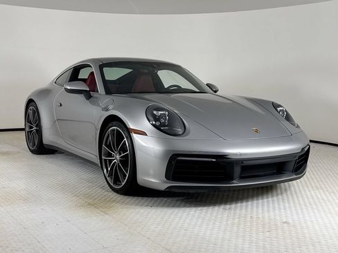 Certified 2024 Porsche 911 Carrera RWD image 9