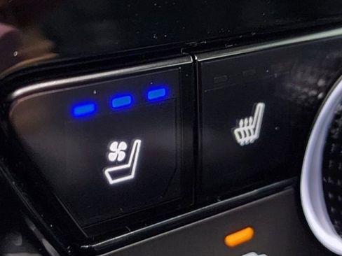 Used 2025 Honda Accord SE image 11