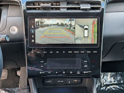 Certified 2024 Hyundai Tucson Limited image 24