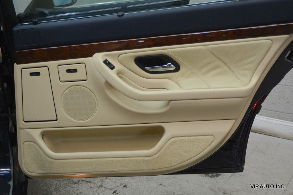 Used 2000 BMW 740iL RWD image 14