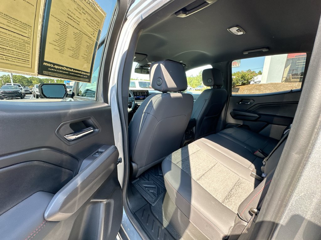 Used 2023 Chevrolet Colorado Z71 w/ Z71 Convenience Package 2 AWD/4WD image 17