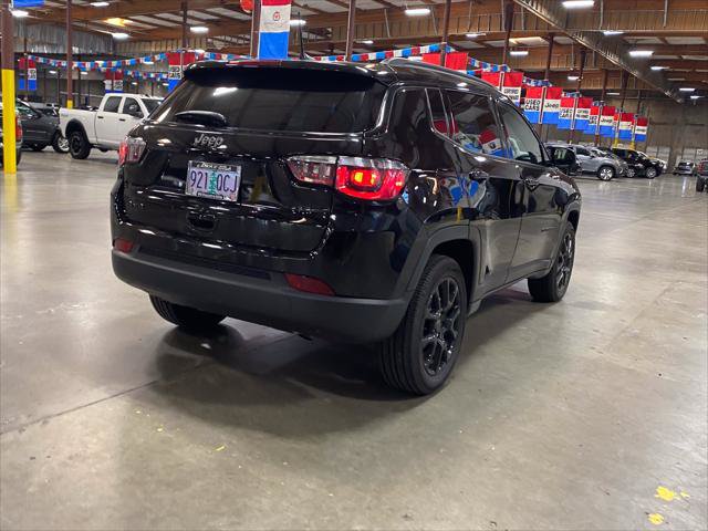 Certified 2026 Jeep Compass Latitude AWD/4WD image 5
