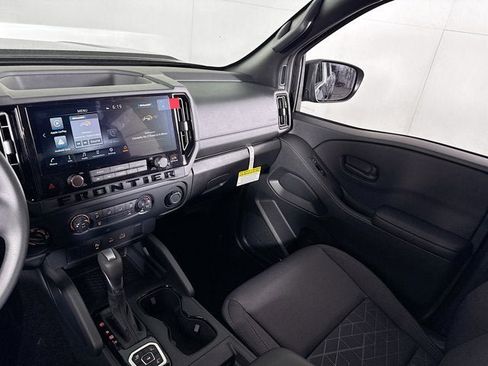 New 2026 Nissan Frontier SV w/ Tow Package AWD/4WD image 18