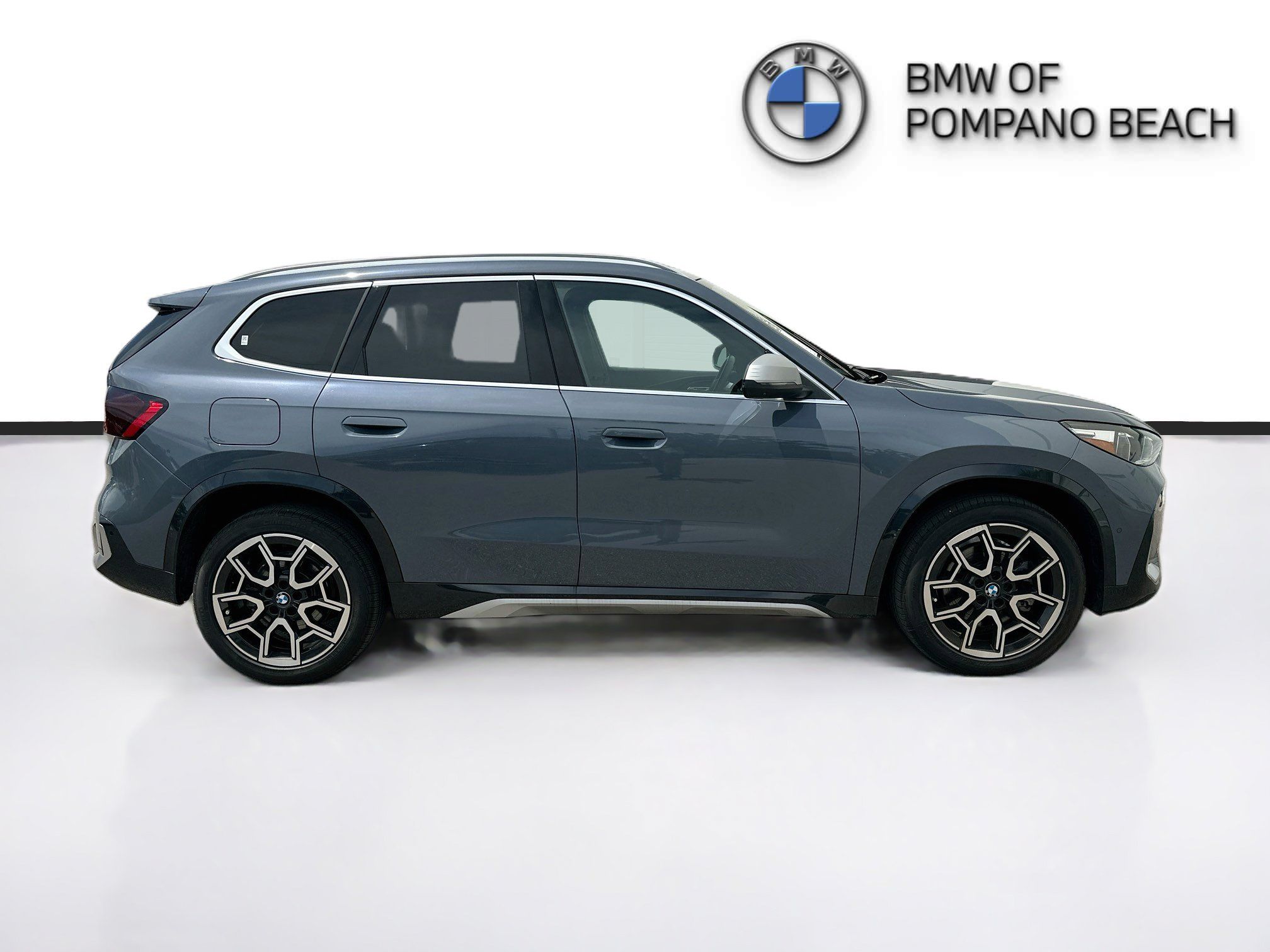 Used 2024 BMW X1 xDrive28i AWD/4WD image 8