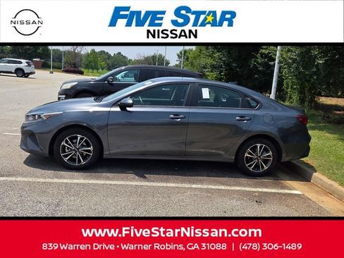 Used 2024 Kia Forte LXS FWD image 4