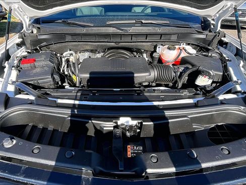 Used 2025 Chevrolet Tahoe RST w/ Comfort Package image 9