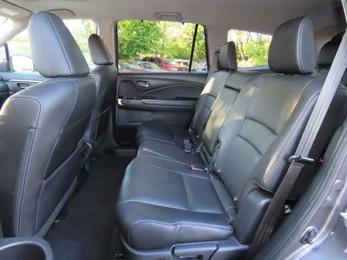 Used 2021 Honda Pilot Special Edition image 14