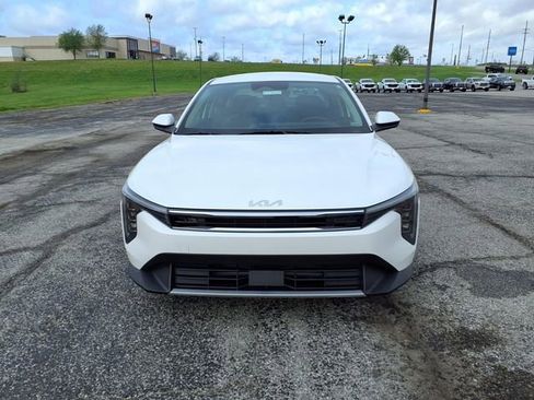 Used 2025 Kia K4 EX FWD image 2