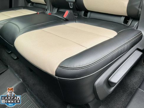 Used 2022 Ford Escape Titanium w/ Titanium Premium Package FWD image 32