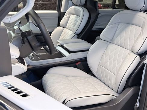 New 2026 Lincoln Navigator L Black Label image 34