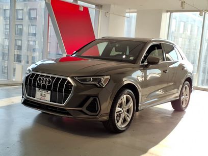 Used 2024 Audi Q3 2.0T Premium w/ Convenience Package
