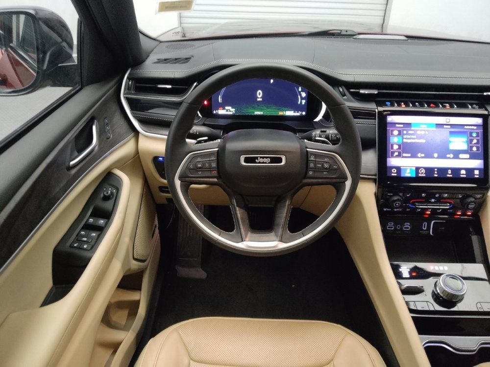 Used 2022 Jeep Grand Cherokee Limited 4xe w/ Luxury Tech Group II AWD/4WD image 22
