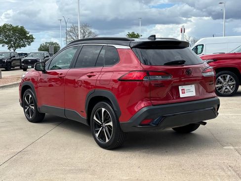 Used 2024 Toyota Corolla Cross XSE w/ Convenience Package image 3