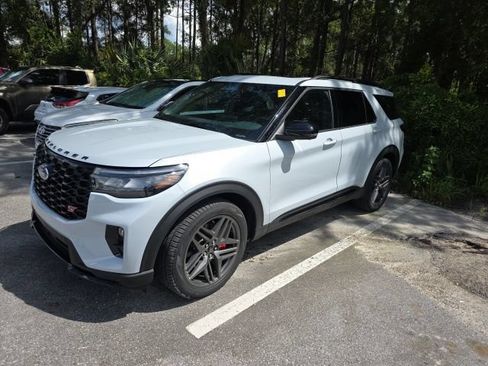 Used 2026 Ford Explorer ST w/ Sun And Sound Package AWD/4WD image 2