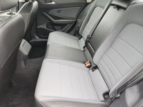 Used 2025 Volkswagen Jetta SE FWD image 30