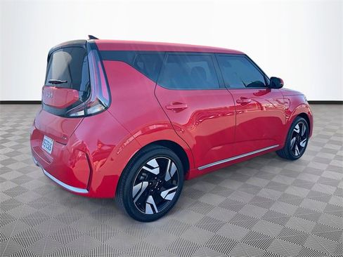 Used 2023 Kia Soul GT-Line image 7