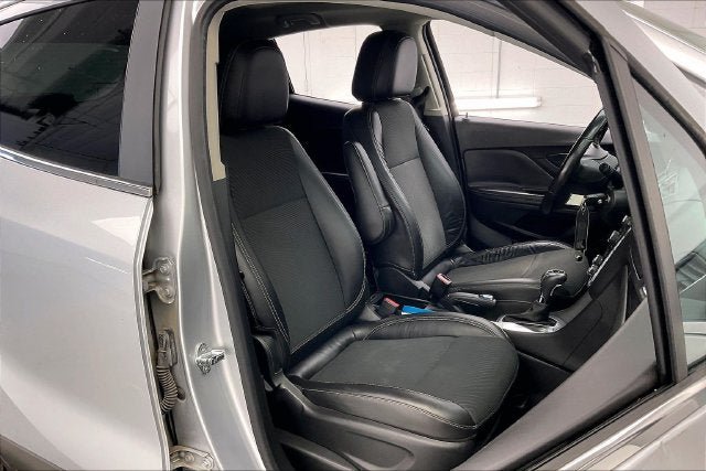 Used 2014 Buick Encore FWD image 7