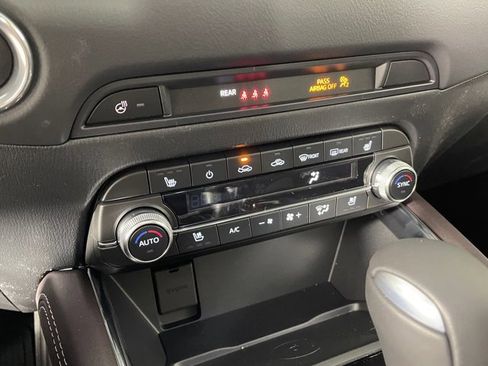 New 2025 MAZDA CX-5 Signature image 9