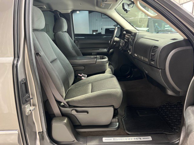 Used 2009 GMC Sierra 1500 SLE w/ Texas Edition RWD image 12