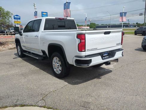 Used 2024 Chevrolet Silverado 3500 High Country w/ High Country Premium Package AWD/4WD image 6