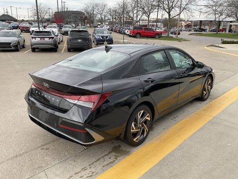 Certified 2025 Hyundai Sonata SEL FWD image 3