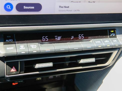 Used 2025 Toyota Camry SE w/ Multimedia Upgrade Package image 16