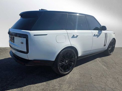 Used 2022 Land Rover Range Rover SE image 5