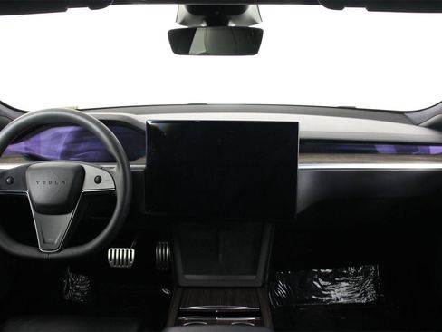 Used 2022 Tesla Model S image 11