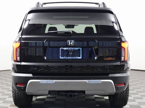 Used 2026 Honda Passport TrailSport Elite image 5