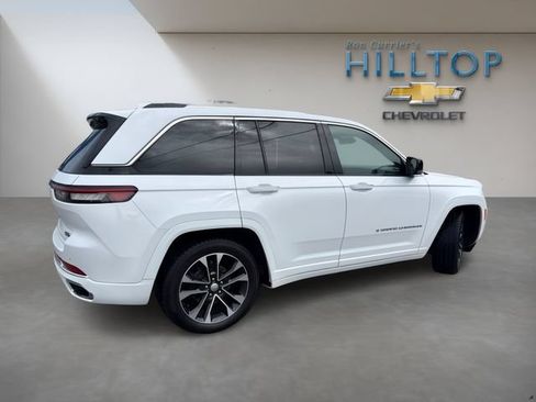 Used 2023 Jeep Grand Cherokee Overland AWD/4WD image 4